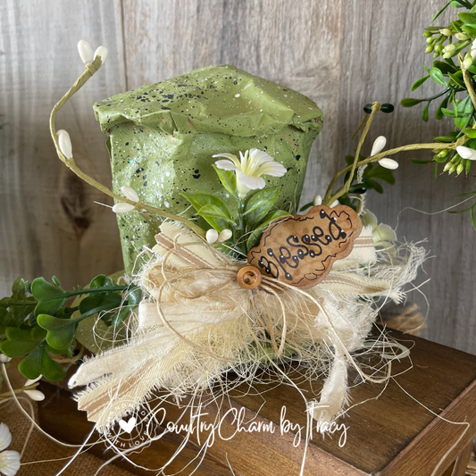 Lucky Leprechaun Hat Decor – Primitive St. Patrick’s Day Shelf Sitter