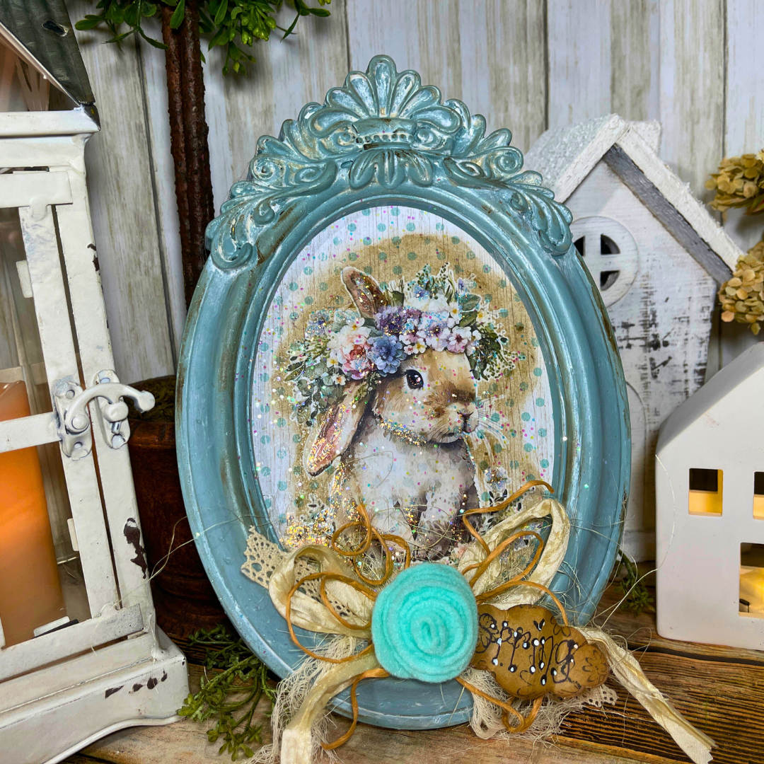 Vintage Bunny Art – 5x7 Oval Frame (Blue)