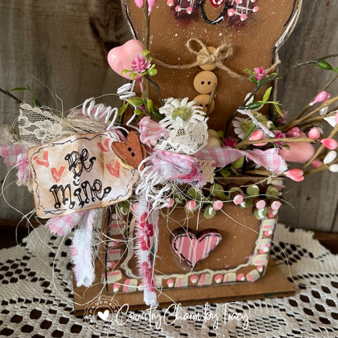 *NEW* Valentine Gingie Girl “Be Mine” Prim Pocket Shelf Sitter