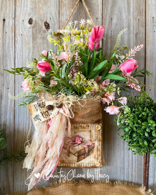 🌷Tulips in Bloom Rustic Farmhouse Wall Hanging – FREE SHIPPING