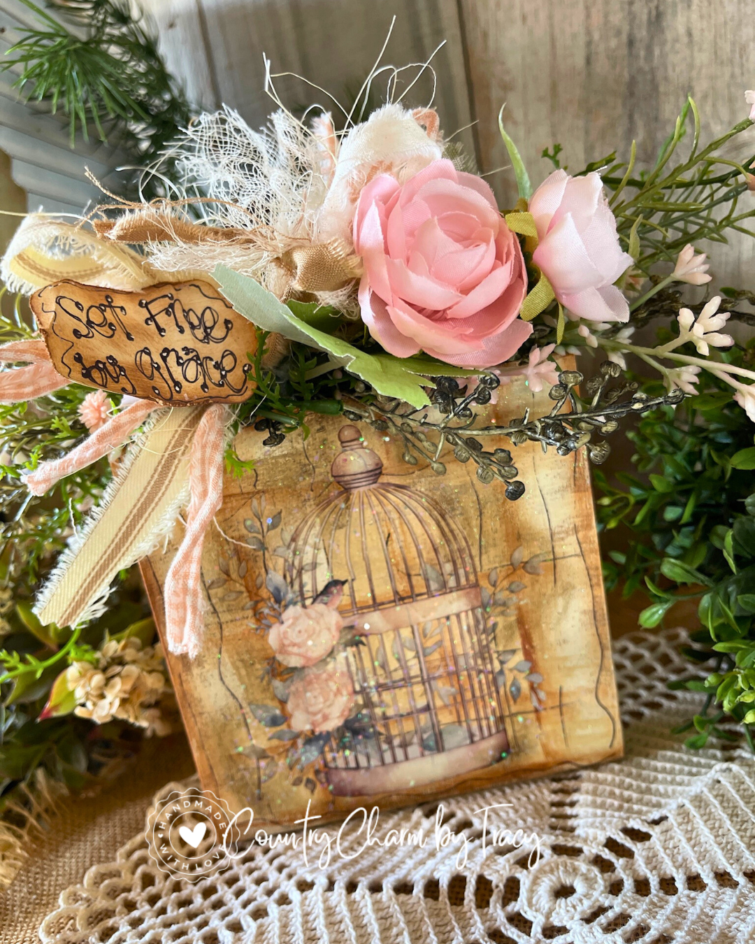 Set Free by Grace Birdcage Block Shelf Sitter #3 – FREE SHIPPING